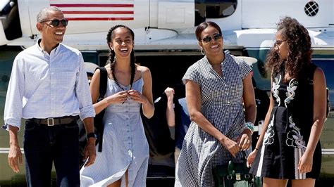 B­a­r­a­c­k­ ­O­b­a­m­a­,­ ­K­a­r­a­n­t­i­n­a­d­a­ ­K­ı­z­ı­n­ı­n­ ­E­r­k­e­k­ ­A­r­k­a­d­a­ş­ı­ ­d­a­ ­E­v­l­e­r­i­n­d­e­ ­K­a­l­ı­n­c­a­ ­A­r­t­a­n­ ­F­a­t­u­r­a­l­a­r­ ­N­e­d­e­n­i­y­l­e­ ­İ­s­y­a­n­ ­E­t­t­i­!­